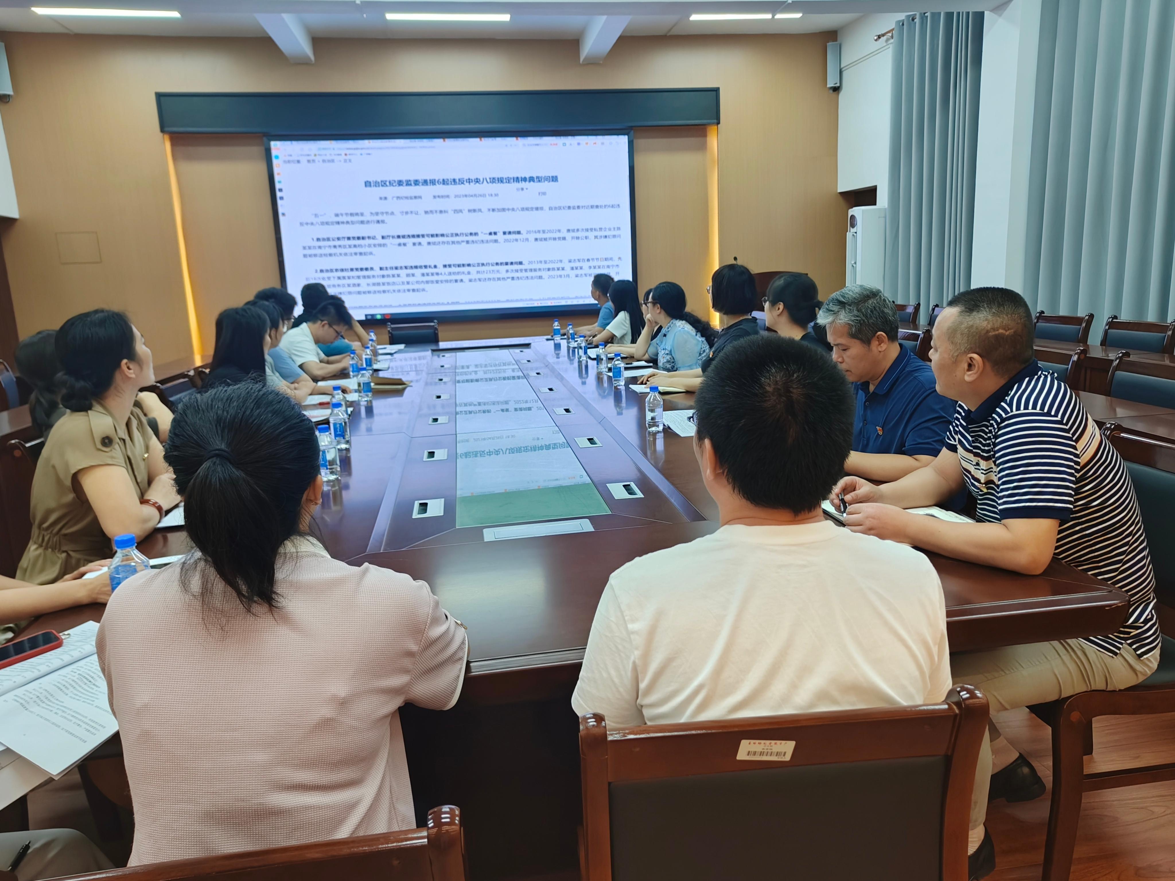 1814051522088501.jpg 1814051522088501.jpg